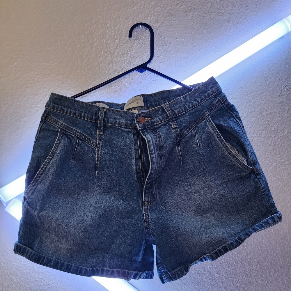 Universal Thread Blue Jean Shorts Cut-Off Style